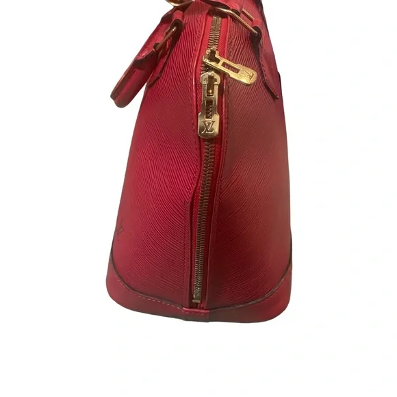 Authentic LV Epi Alma Red PM - Picture 2 of 10